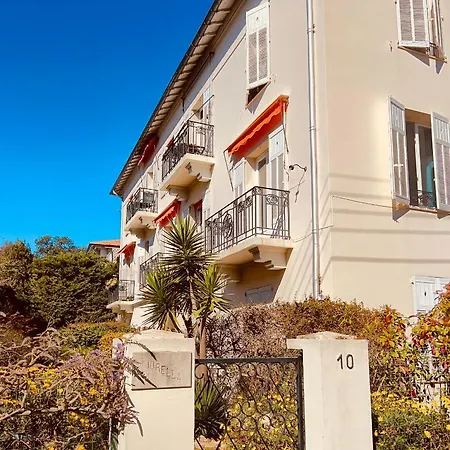 Fiorella's Oasis Apartment