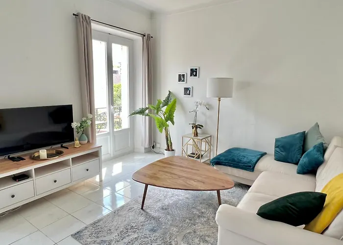 Fiorella's Oasis Apartman *